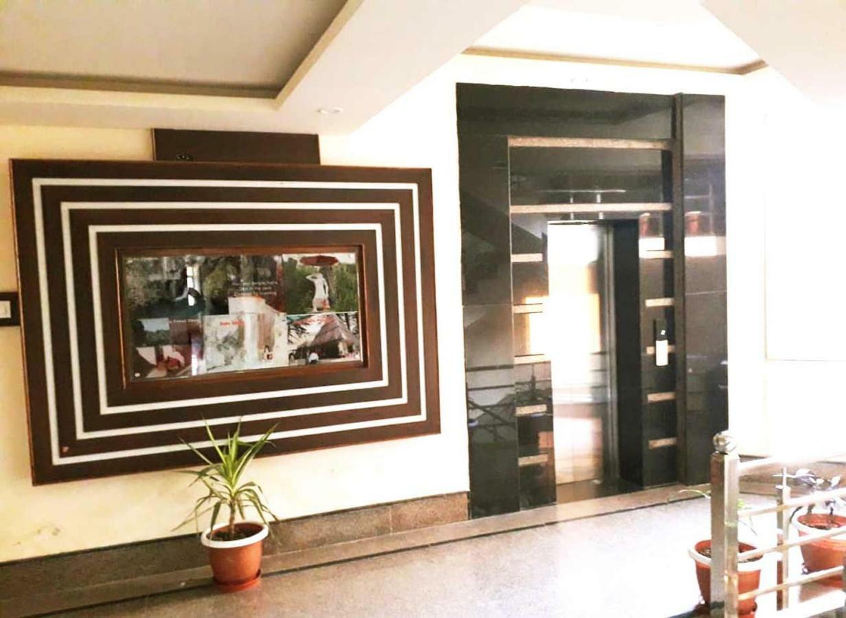 Hotel Katra Royal Stay Buitenkant foto
